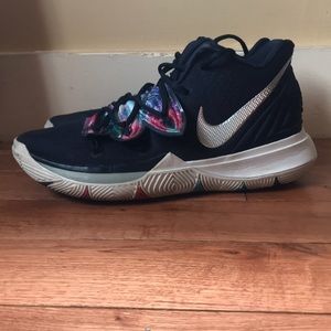 Nike Kyrie 5 “Galaxy”